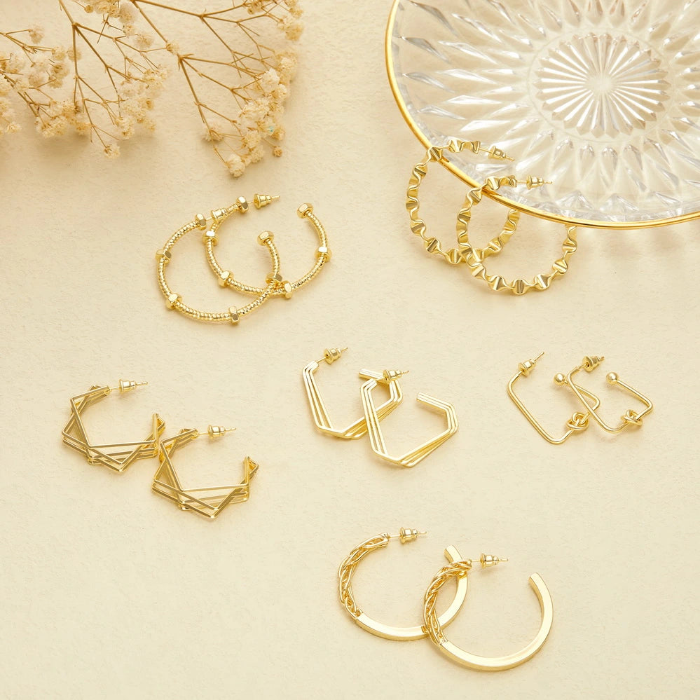 Stylish 14K Gold Geometric Twisted Huggie Hoops Earrings featuring Large Twist Hoop