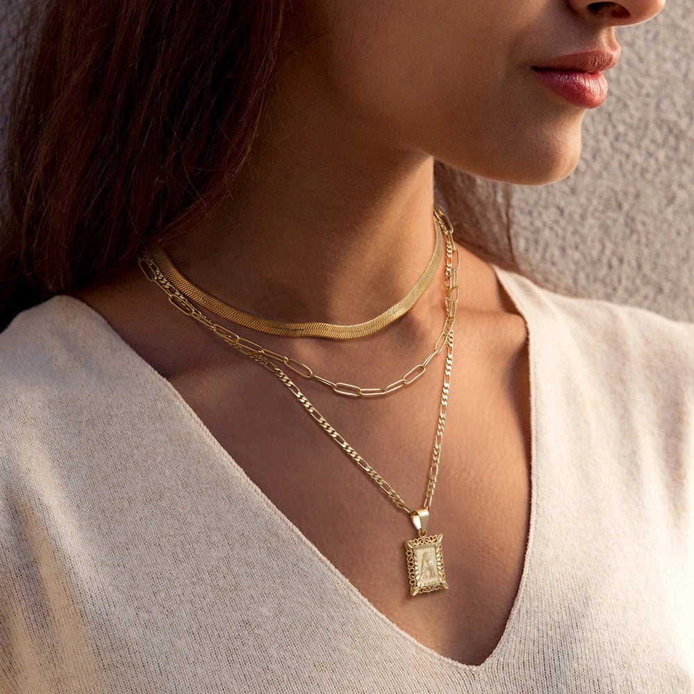 Chic Square Necklace Set in 14K Gold